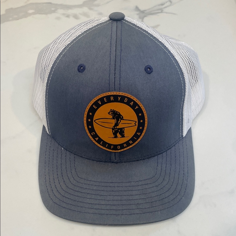 🧢 Marlin Snapback Hat – Navy / White – Vegan Leather Patch – One Size – Used